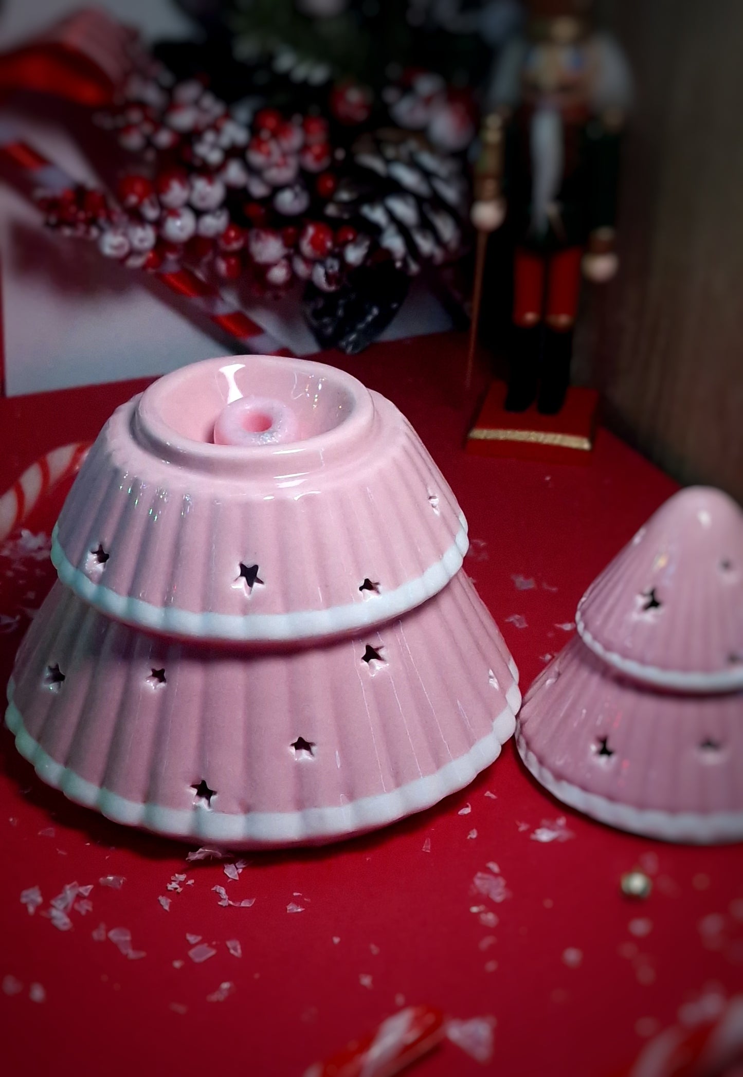 Brûleur Sapin de Noël Rose – Élégance Festive et Douceur Féérique