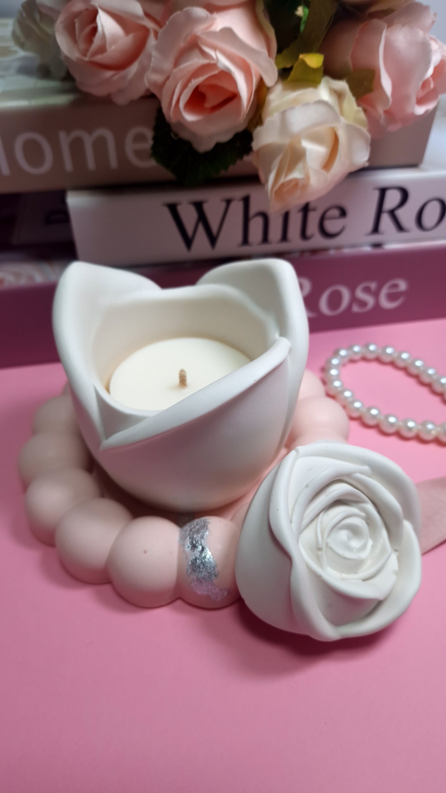 Bougie Pot Jesmonite Rechargeable – Rose Éternelle