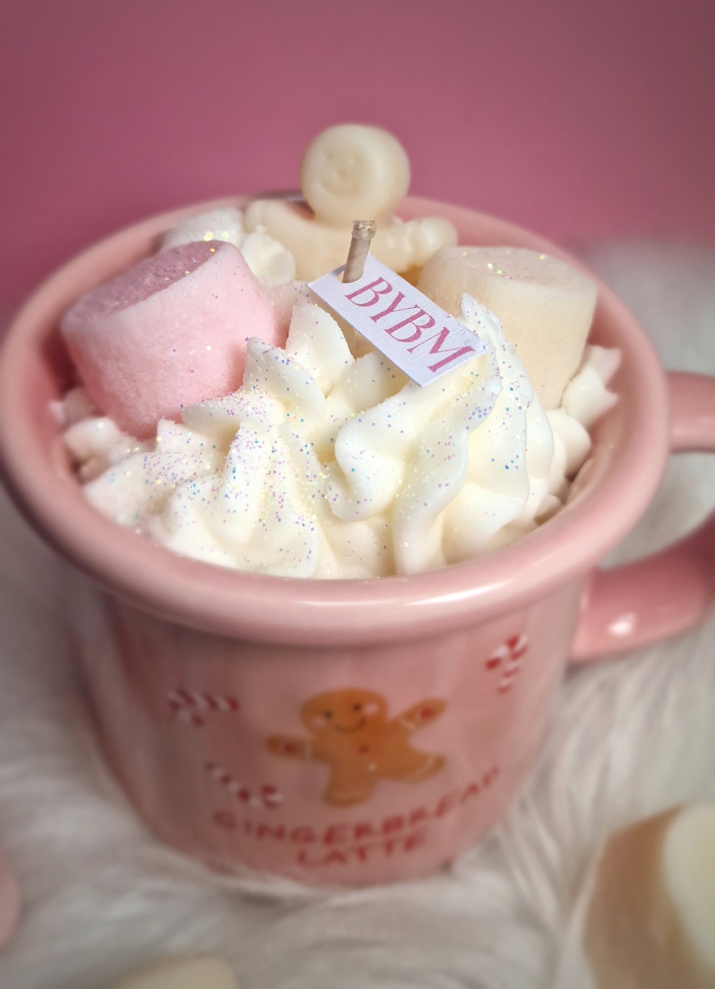 Bougie Mug Chantilly – Une Douceur sucrée pomme cannelle et guimauve